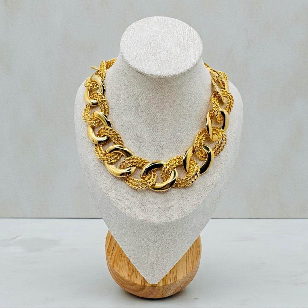 Vintage Chunky Gold Tone Choker Chain Necklace